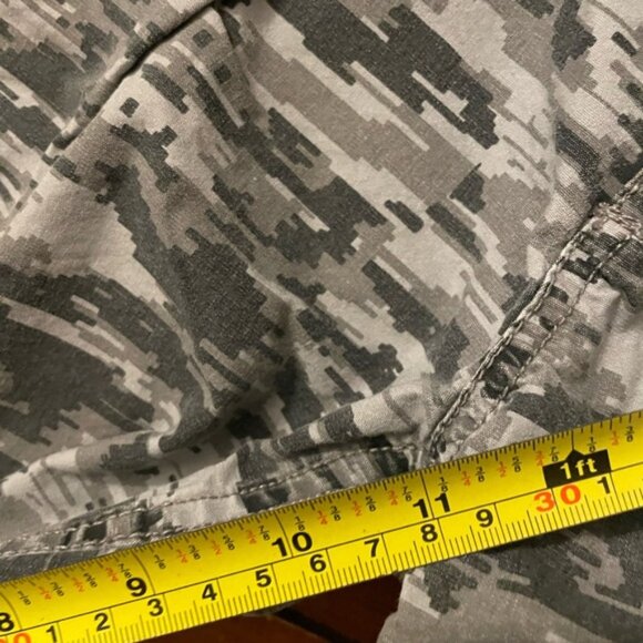 Levi’s Camo Cargo Shorts 27” Waist Grey Shorts Youth Large 14 - Picture 8 of 13